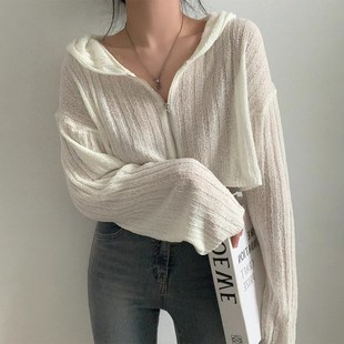 外套女 韩国chic早秋辣妹风条纹质感短款 长袖 拉链连帽式 纯色针织衫
