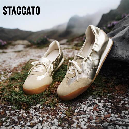 Staccato奶油德训休闲小白鞋 粉羊皮芭蕾舞鞋 2025新款宽楦单鞋