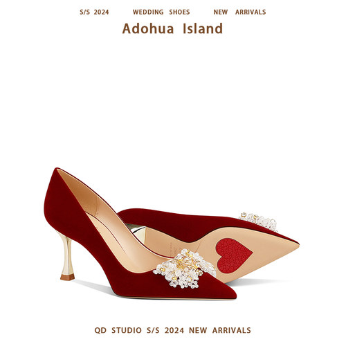 法式绝美婚鞋女2025新款新娘鞋配婚纱小众花朵冬季红色高跟秀禾鞋