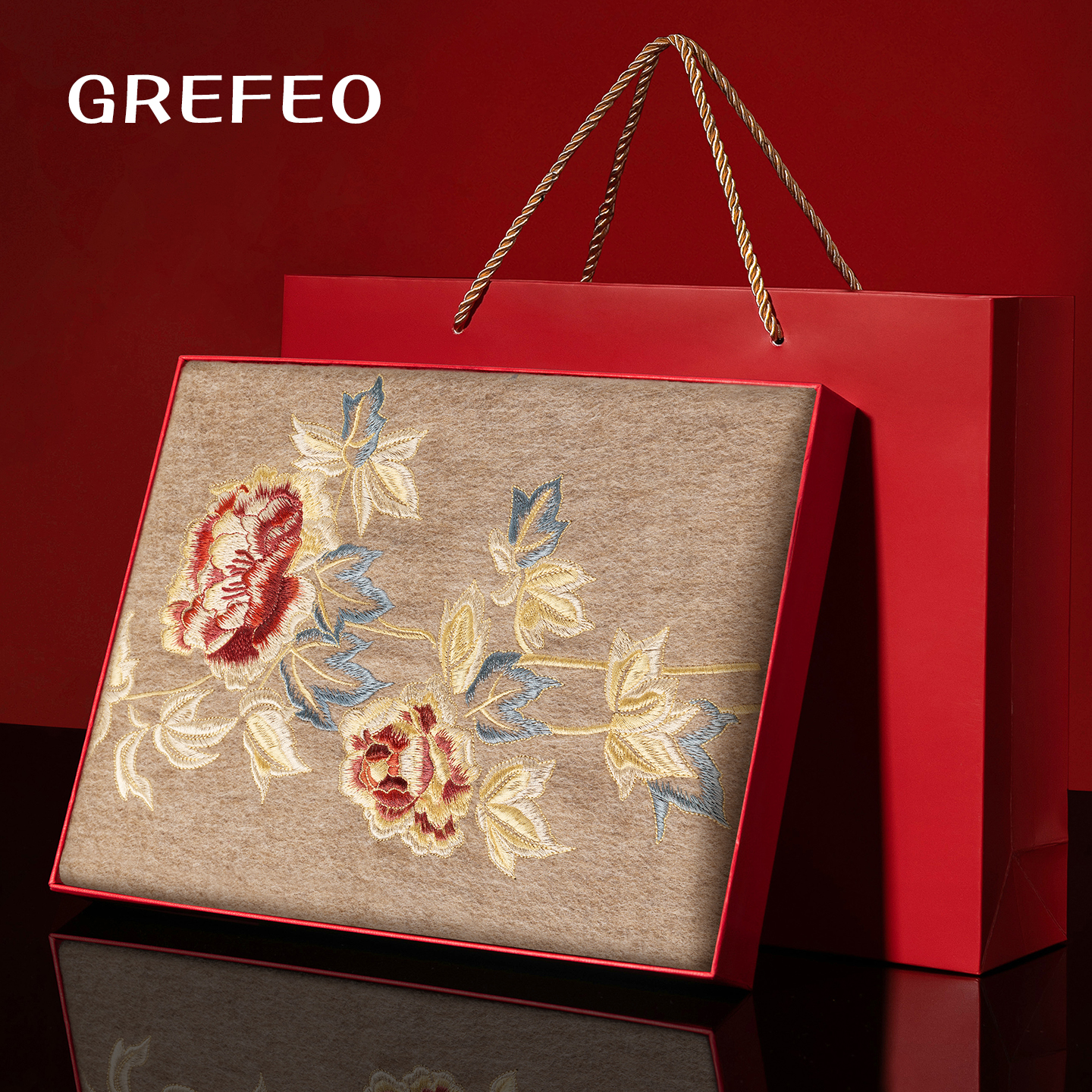 纯羊毛围巾女士冬季送妈妈生日礼物高档刺绣旗袍2025新款披肩外搭