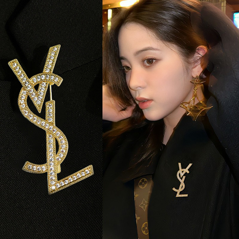 金色高级感轻奢女士胸针精致时尚防走光气质别针奢华新款西装胸花,饰品/流行首饰/时尚饰品新,胸针,淘宝优惠券,粉丝福利购,淘宝优惠卷