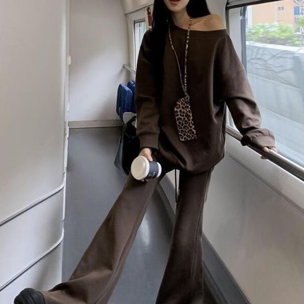 休闲运动套装女装早秋韩系慵懒风斜肩长袖修身卫衣微喇裤子两件套