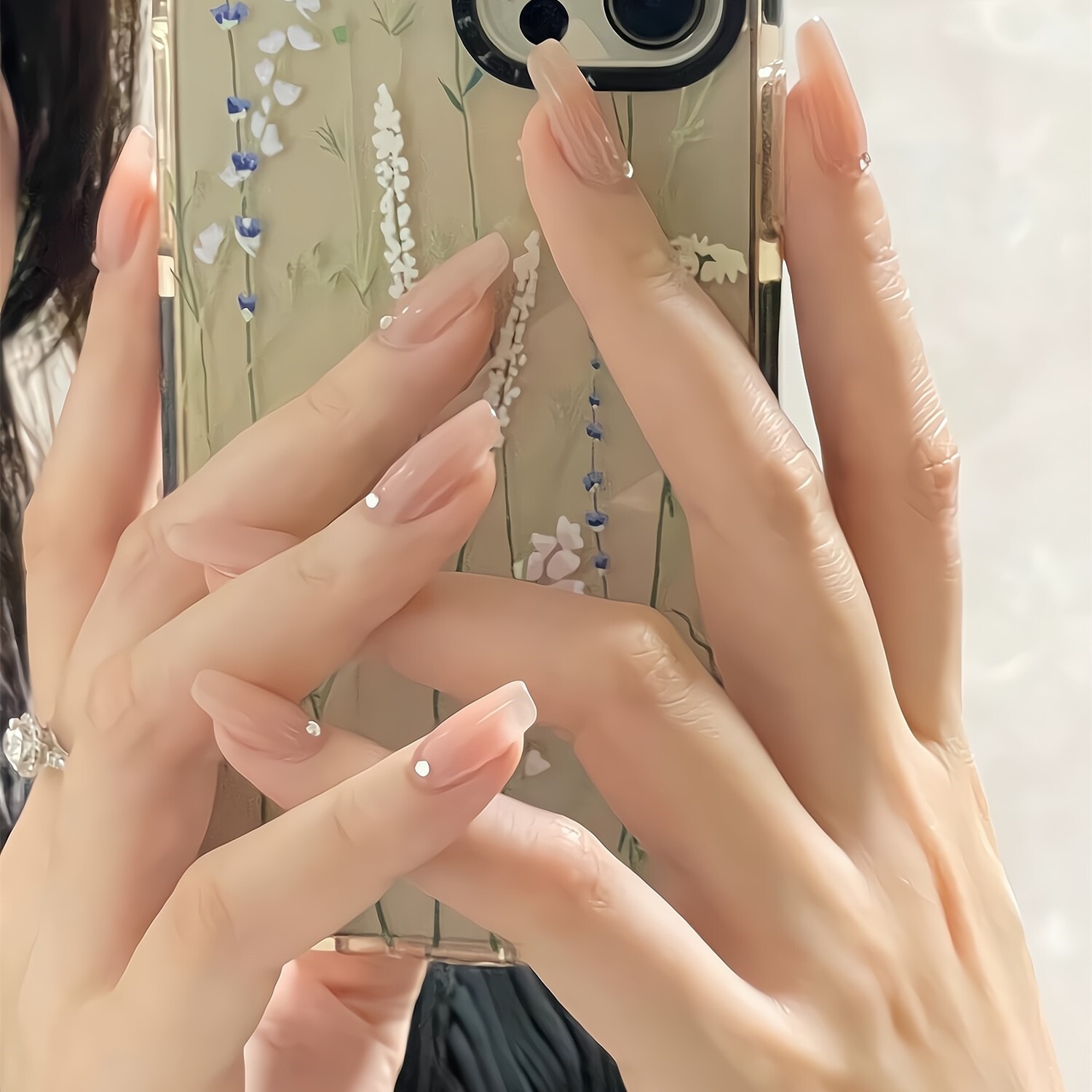 温柔小钻手工穿戴美甲