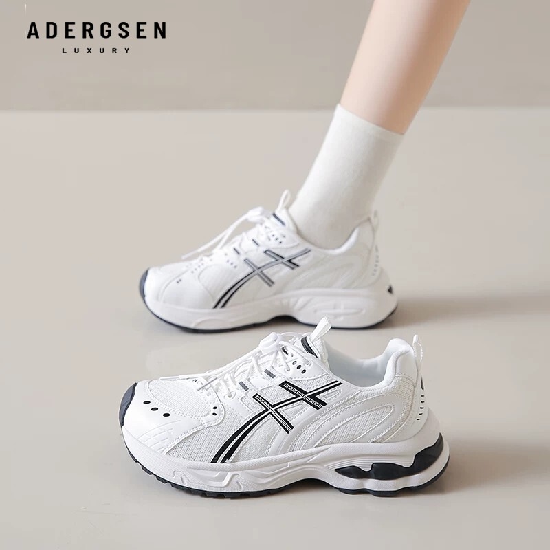 ADERGSEN增高4.5CM老爹鞋女新款休闲风轻便运动鞋软底防滑小白鞋