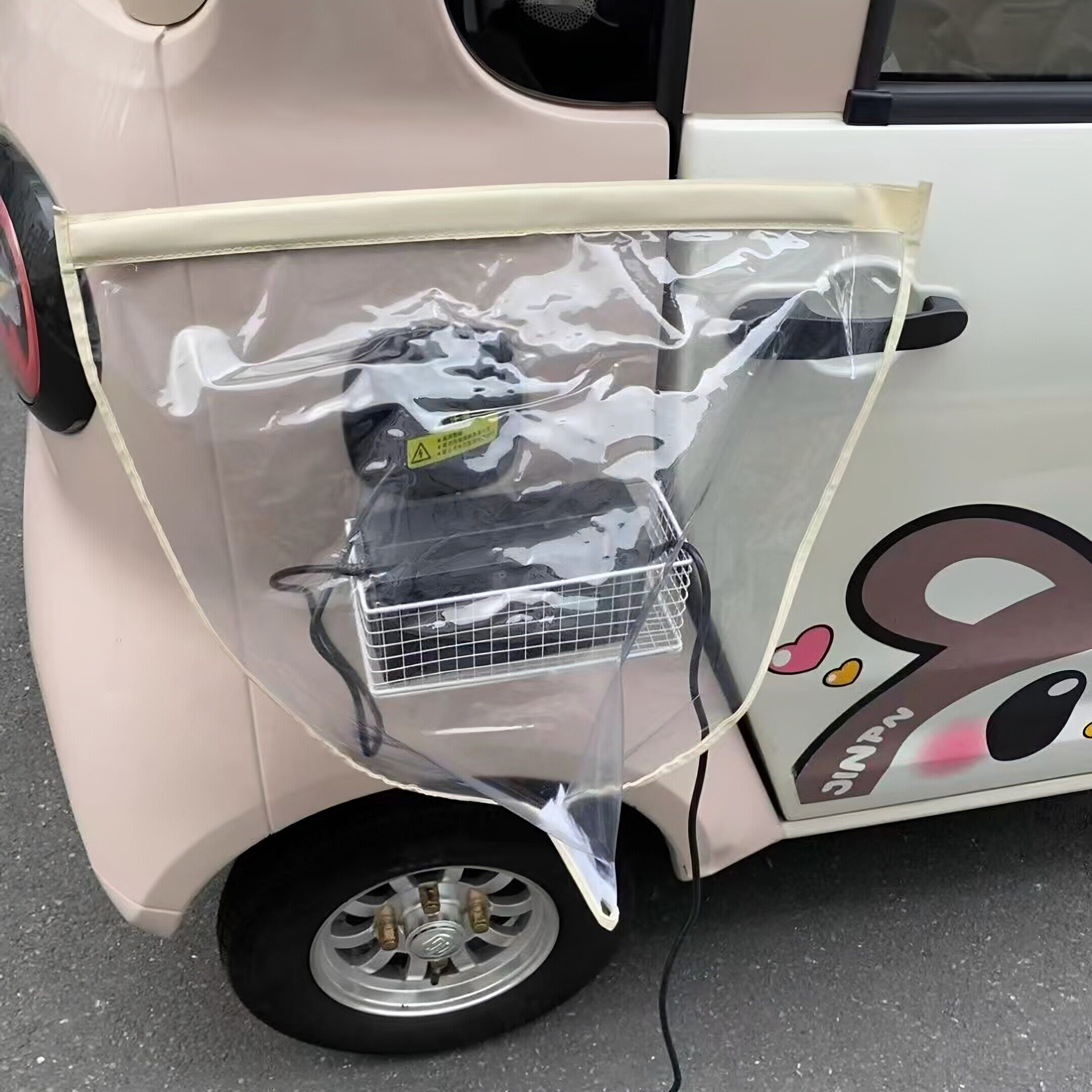 电动车充电器防雨罩创意