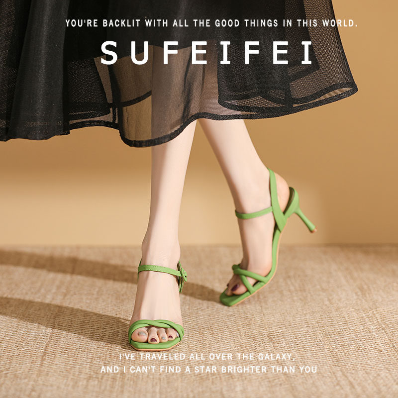 苏妃妃福利款今年新款一字扣带凉鞋女2024夏天季气质高跟鞋女细跟