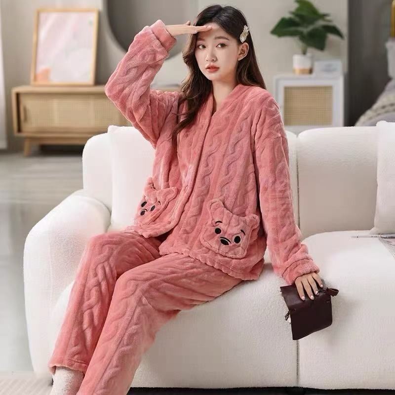 睡衣女新款2025款年轻漂亮珊瑚绒秋冬季两件套法兰绒家居服可外穿