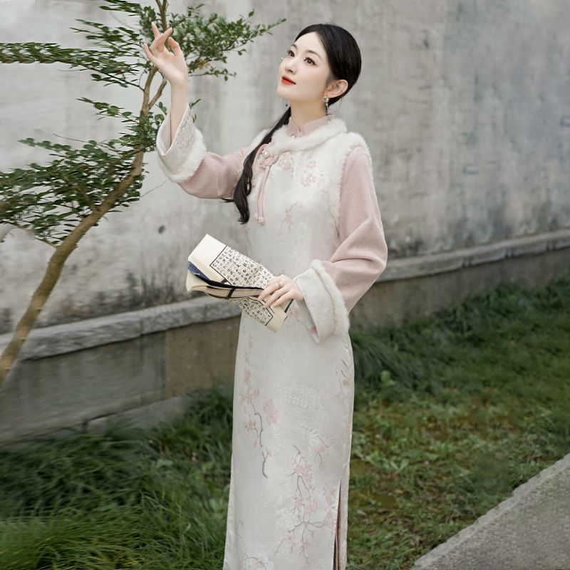 新中式国风刺绣马甲改良