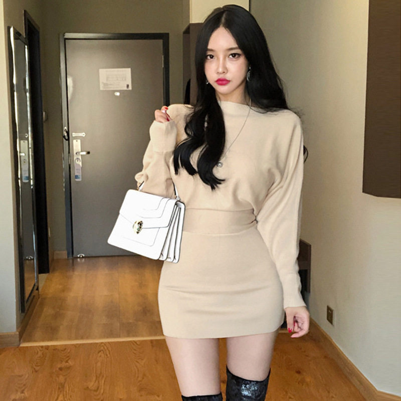 实拍韩国修身性感一字领连衣裙针织打底毛衣蝙蝠袖包臀长袖短裙女