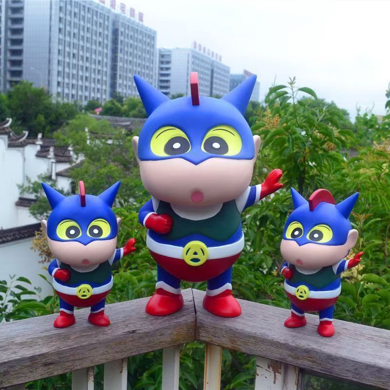 新款动感超人小新生日礼物手办动漫摆件蜡笔小新摆件超大号