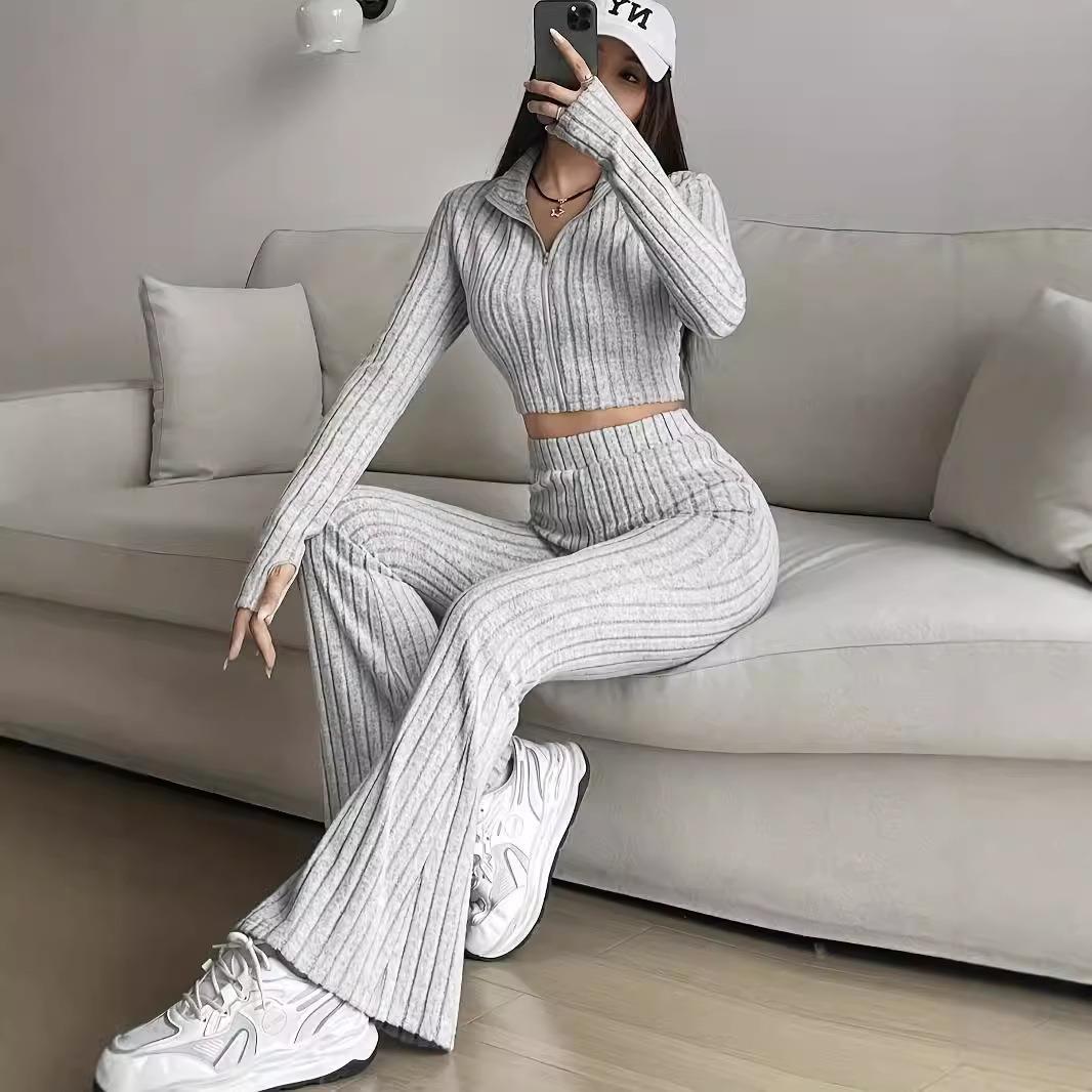 Ribbed two-piece short top flared pants set