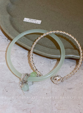 铃铛手链新款个性设计手镯时尚百搭气质手桌简约设计送闺蜜女友