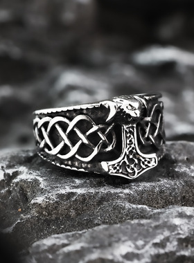 北欧复古不锈钢男士戒指个性维京雷神之锤指环