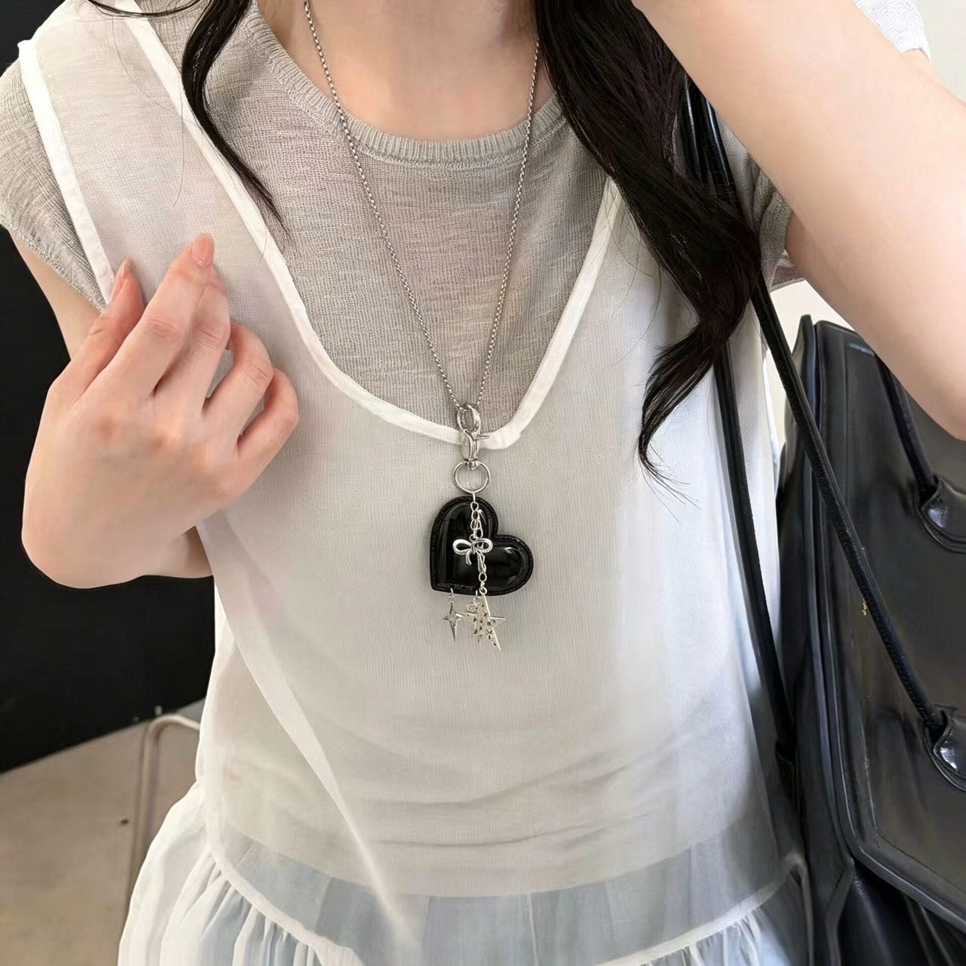 ins韩休闲个性爱心星星吊坠项链女长款毛衣链时尚百搭颈链挂饰潮