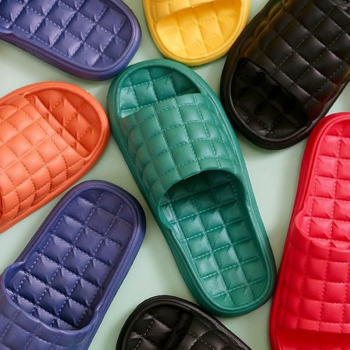 拖鞋一双装颜色随机