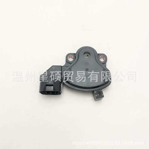 45956-28010适用于现代起亚96-11AccentRio变速箱档位换档开关