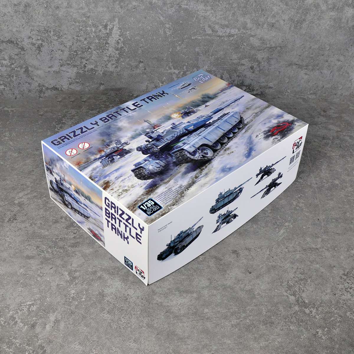 边境BC002塑料拼装模型1/35灰熊坦克可变形附带磁控灯光和音效