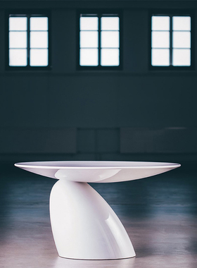 芬兰进口正版 Eero Aarnio Originals 餐桌 Parabel