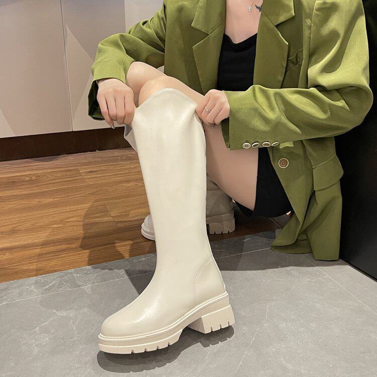 街拍长筒靴女秋冬2024年新款不过膝后拉链v口高筒骑士靴白色长靴