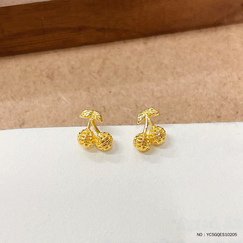 5G黄金实心喷砂小樱桃耳钉