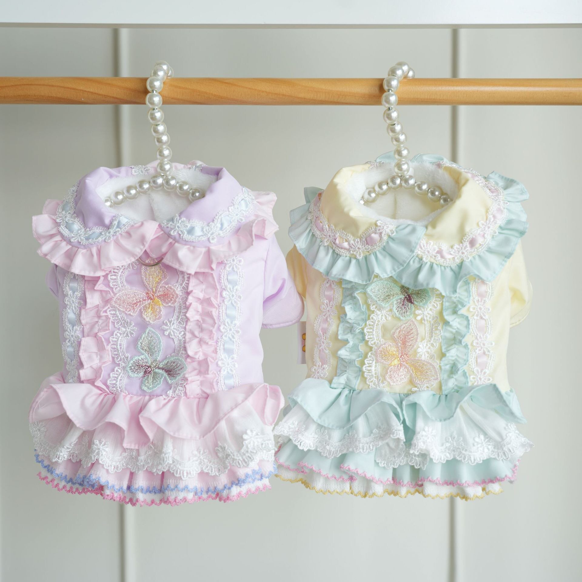 狗狗衣服秋冬装厚款公主裙彩色蝴蝶棉衣小型犬泰迪宠物比熊可牵引