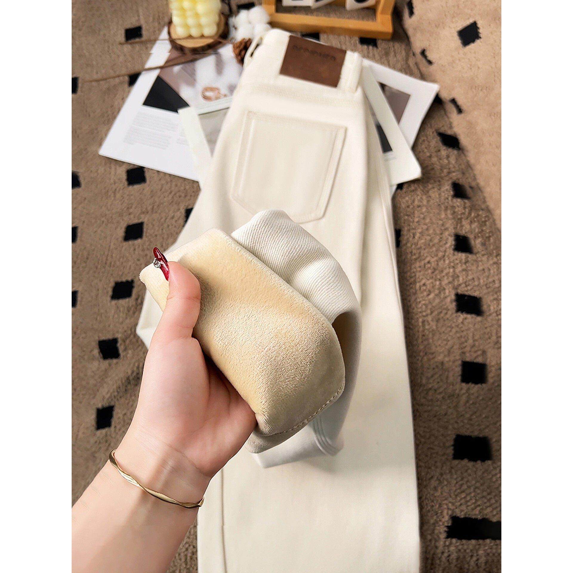 加绒加厚米白色直筒牛仔裤女冬季高腰显瘦垂感保暖长裤窄版阔腿裤