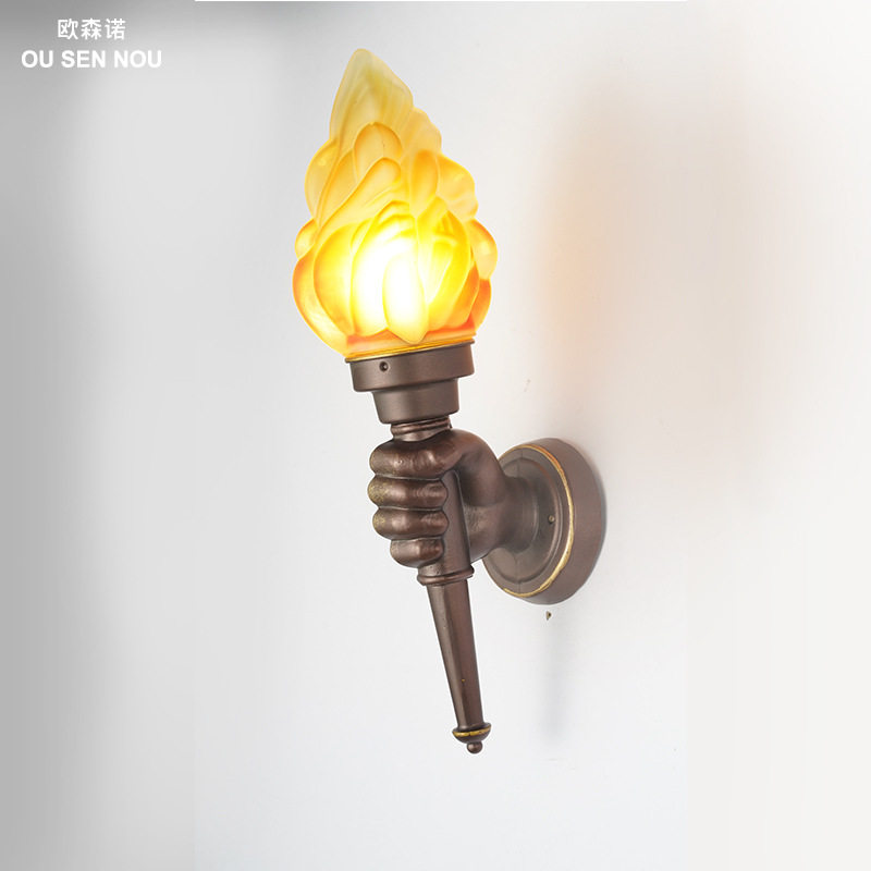 工厂现货供应亚马逊热销户外全铝玻璃大门LED装饰壁灯火炬形壁灯
