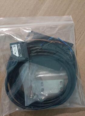 基恩士光电开关pZ-G61N 带反光板，余货1个