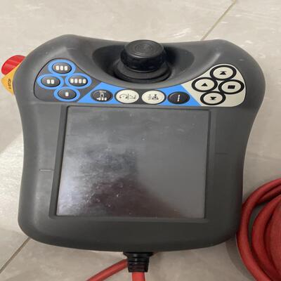 机器人DSQC679示教器3HAC028357-001