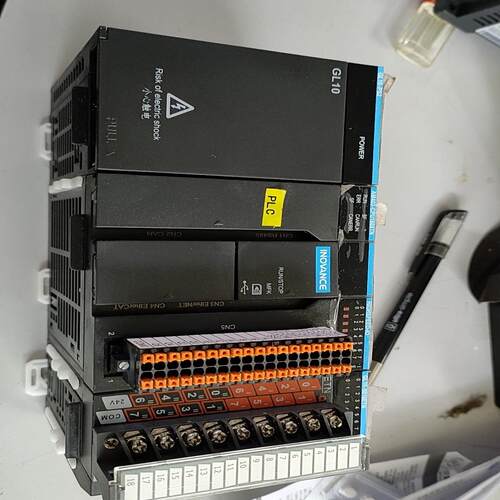 汇川plc总线款 AM402-CPU1608TN成色99新的