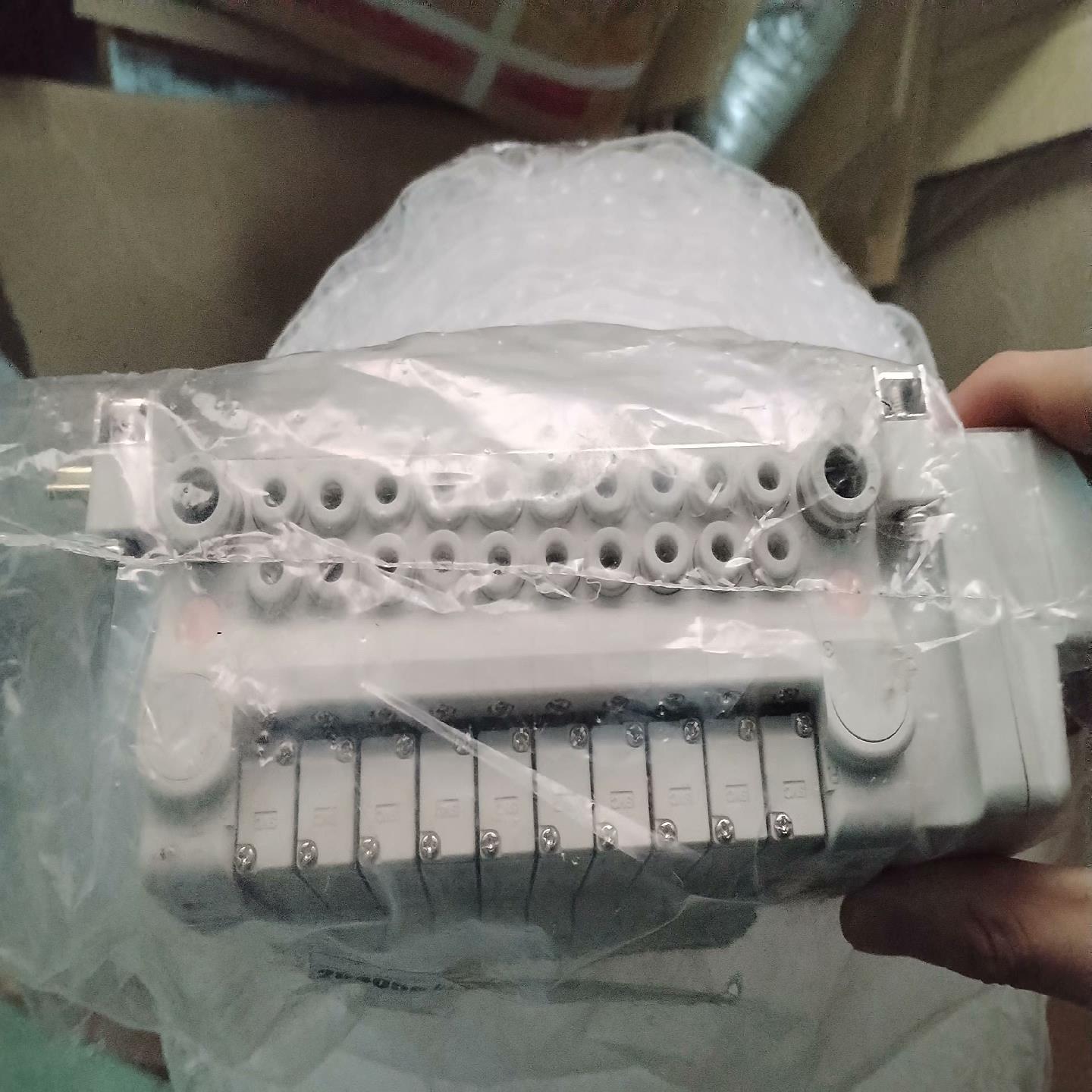 VQ1A01Y-5 VVQ1000-10A-1 VQ