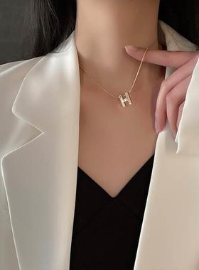 梵可亚宝官网h字母女饰品