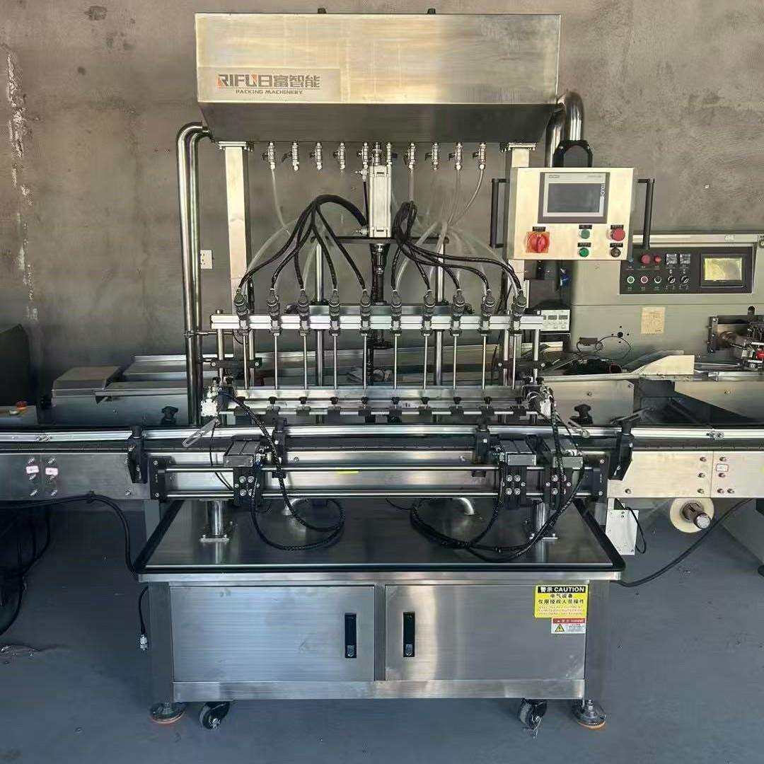 出售广州日富液体灌装机地板清洁剂油污净灌装机旋盖机贴标机