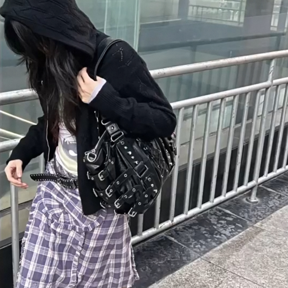 馨菲欧美时尚流行油蜡皮机车风单肩包(配肩带)DP-3501