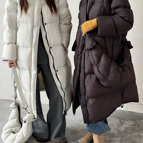 馨菲子长款轻盈泡芙保暖羽绒服外套(配可拆卸帽子可变挎包)6688