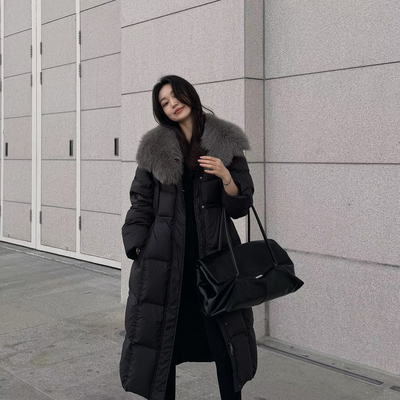 馨菲长款百搭时尚保暖羽绒服外套(配可拆卸真狐狸毛毛领)6682