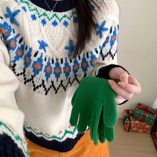 馨菲～节日气息群岛氛围感重工绣花套头毛衣 M032 含100羊毛