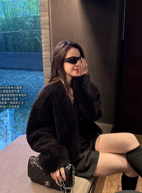 馨菲韩系爆款超有设计感两粒扣羊毛外套（含100绵羊毛）YS1-11928