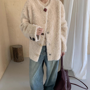 馨菲韩版 含100羊毛 素纽扣宽松休闲羊毛外套 2503 多元