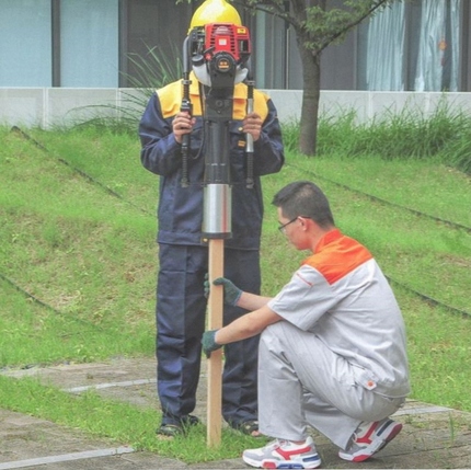 德国电动植桩机便携式打桩机四冲程小型护栏防汛果园建筑工程专用