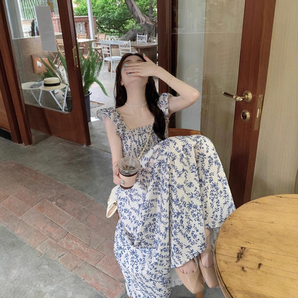 轻奢沙滩旅游雪纺碎花吊带裙女甜连衣裙
