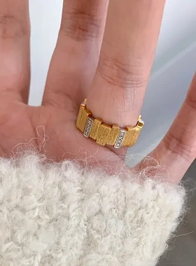 法式戒指小金条复古指环轻奢高级感女戒子轻奢小众百搭不规则拉丝