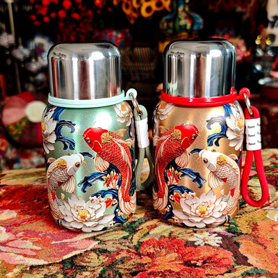 国潮金绿锦鲤保温杯316大容量便携创意高颜值手提绳家用水杯