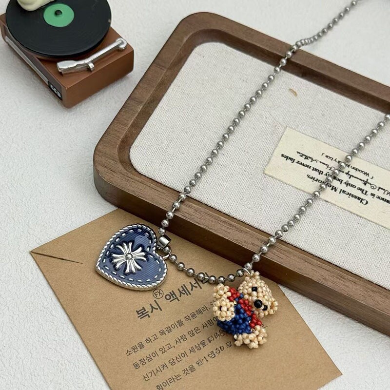 蓝色可爱小熊爱心串珠金属项链