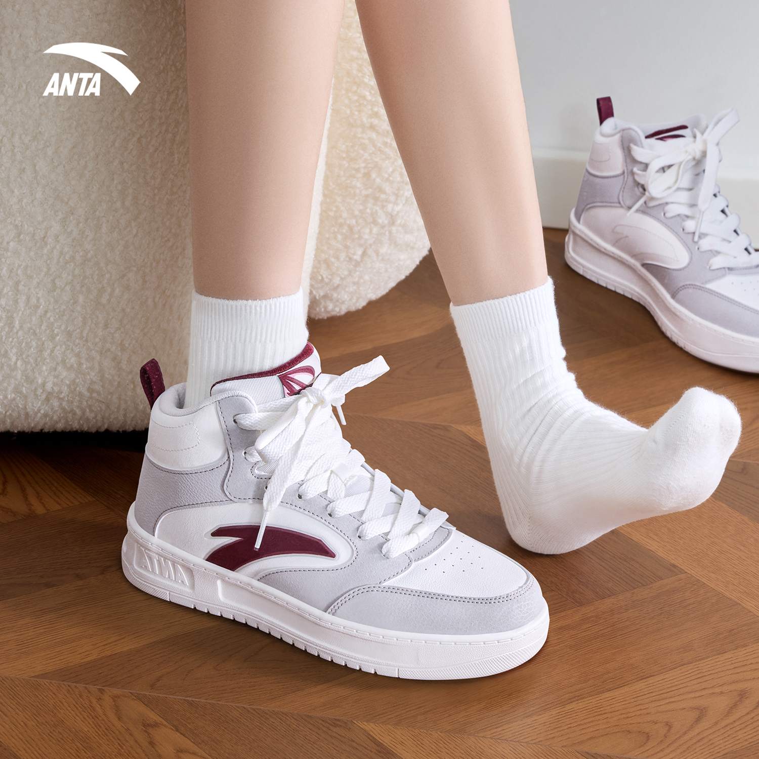 安踏轻松2高帮板鞋女鞋