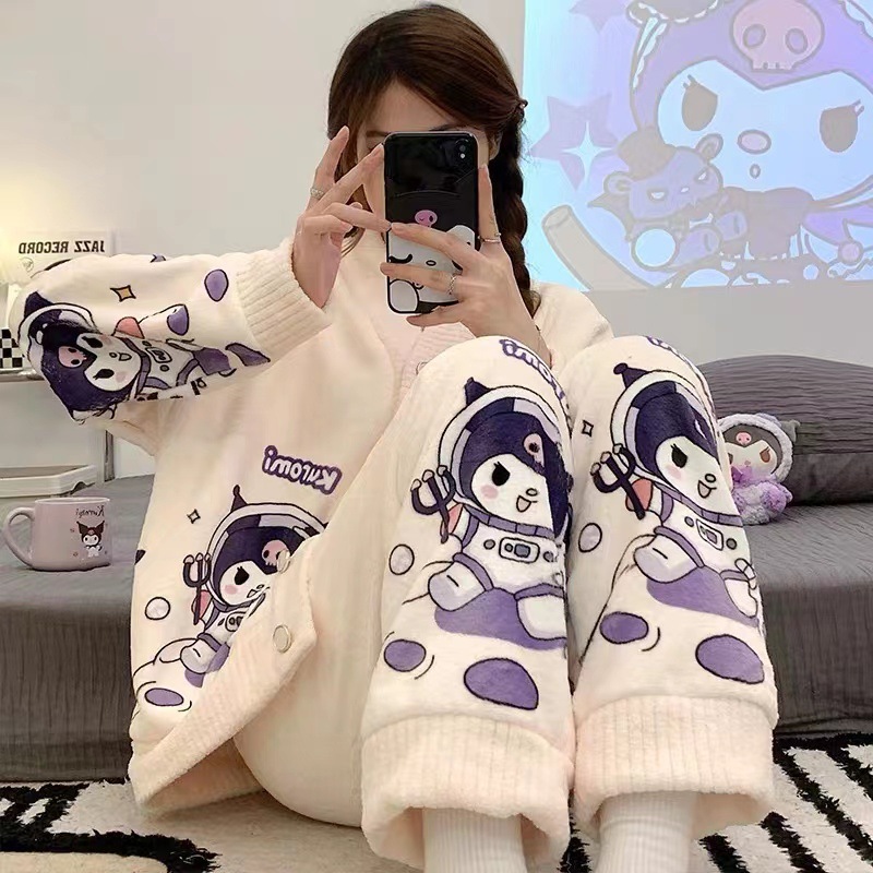 甜美珊瑚绒加厚女睡衣套装