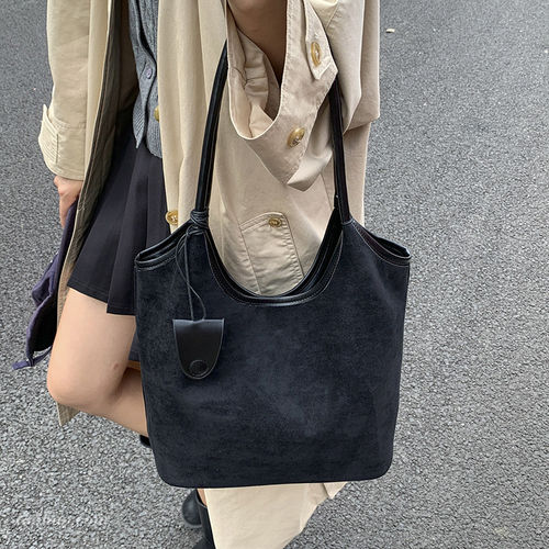 意尔康休闲复古麂皮绒包包女2026新款通勤百搭单肩包时尚简约单肩