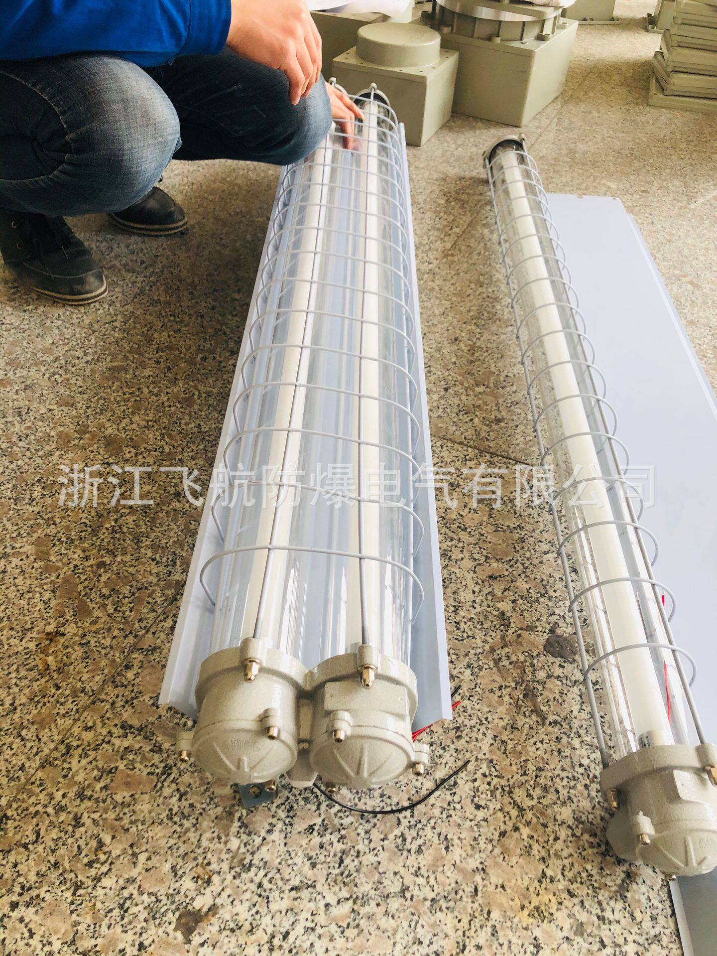1x18w隔爆型防爆荧光灯2x28w防爆洁净荧光灯