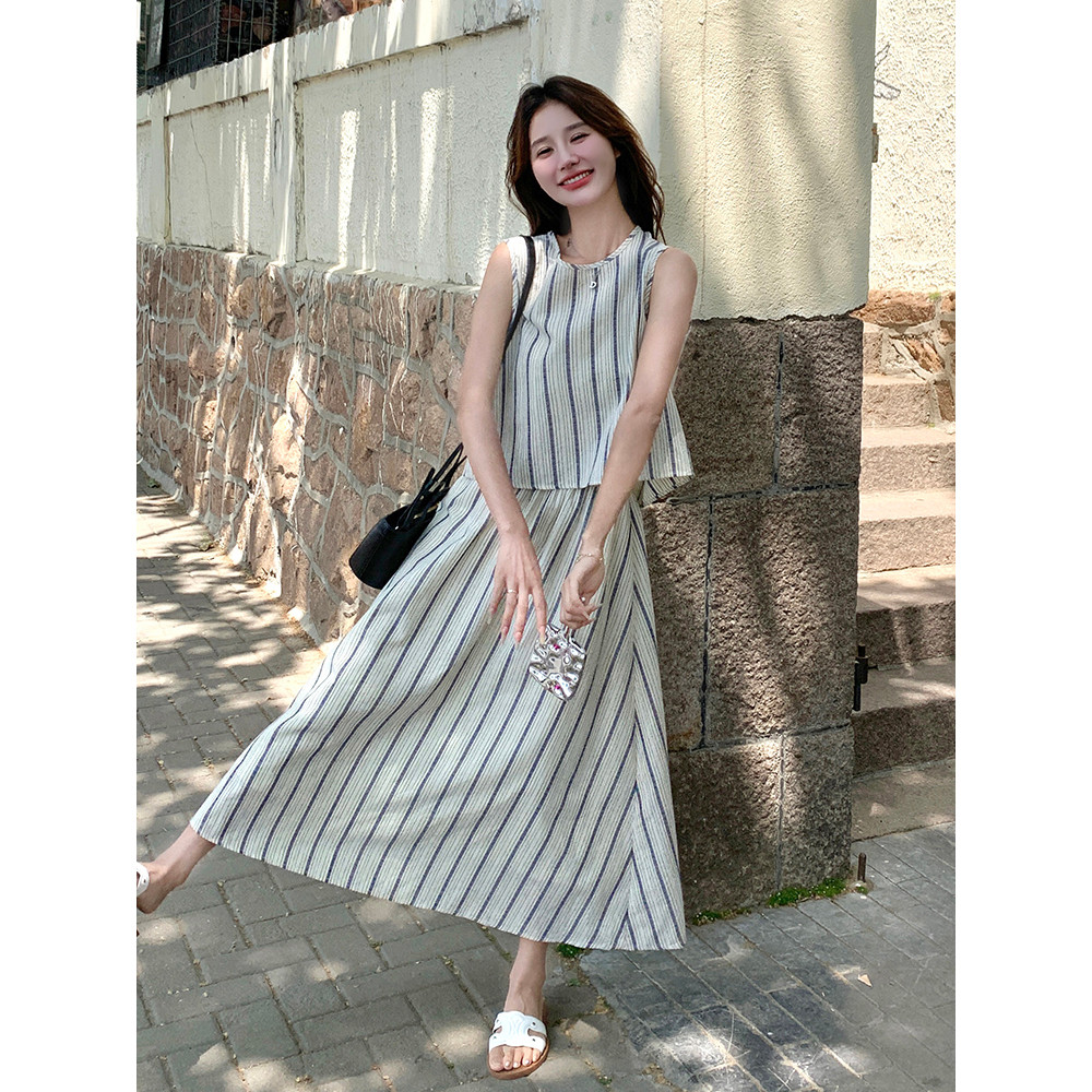 松弛感穿搭一整套女夏季2025新款今年流行无袖条纹露背上衣半身裙,女装运动套装,浙宝210（原浙宝191）