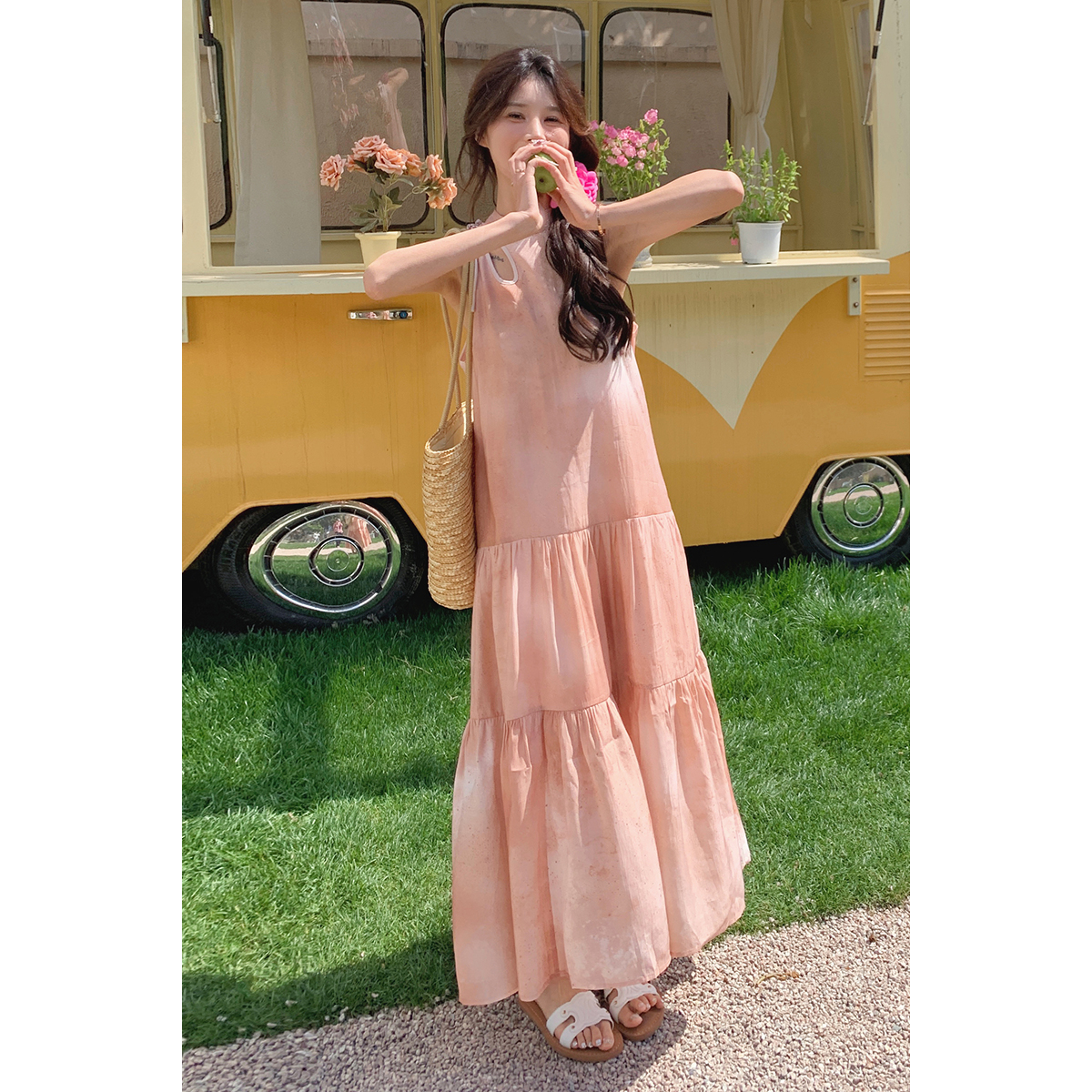 现货210-2869-P115-K168少女连衣裙夏季新款挂脖气质连衣裙，女装连衣裙，浙宝210（原浙宝191）